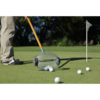 Rolling Ball Picker auf dem Putting Green - PA10755