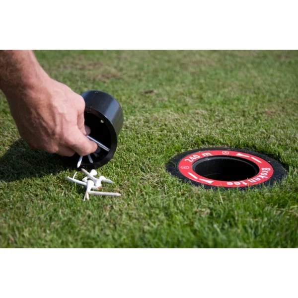 versenkbarer Broken Tee Caddie mit Distanzangabe